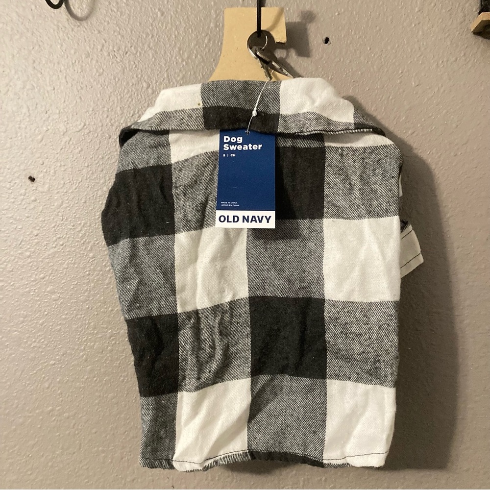 Old Navy Black & White Plaid Dog Sweater